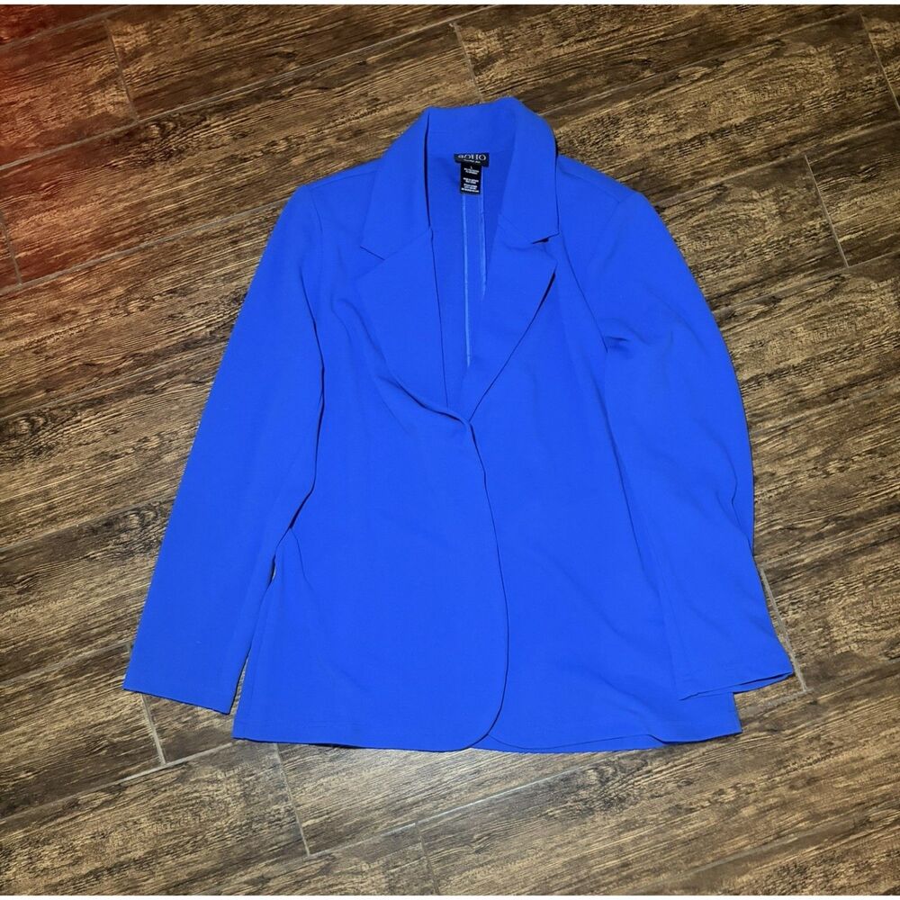 SOHO Apparel Ltd. Royal Blue Blazer - L